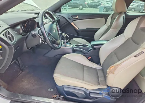 2016 Hyundai Genesis Coupe 3.8L z USA, uszkodzony, nr VIN KMHHT6KJ2GU134882